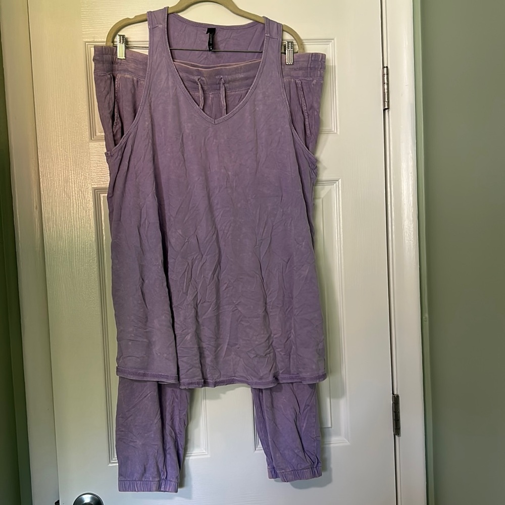 Torrid sleep jogger tank set